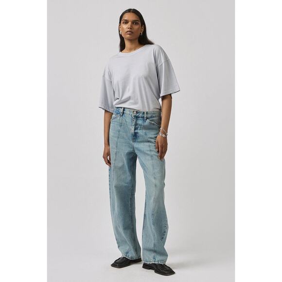 SIZE 28 DALA Denim
LIDO FLATSEAM JEAN - Picture 1 of 3